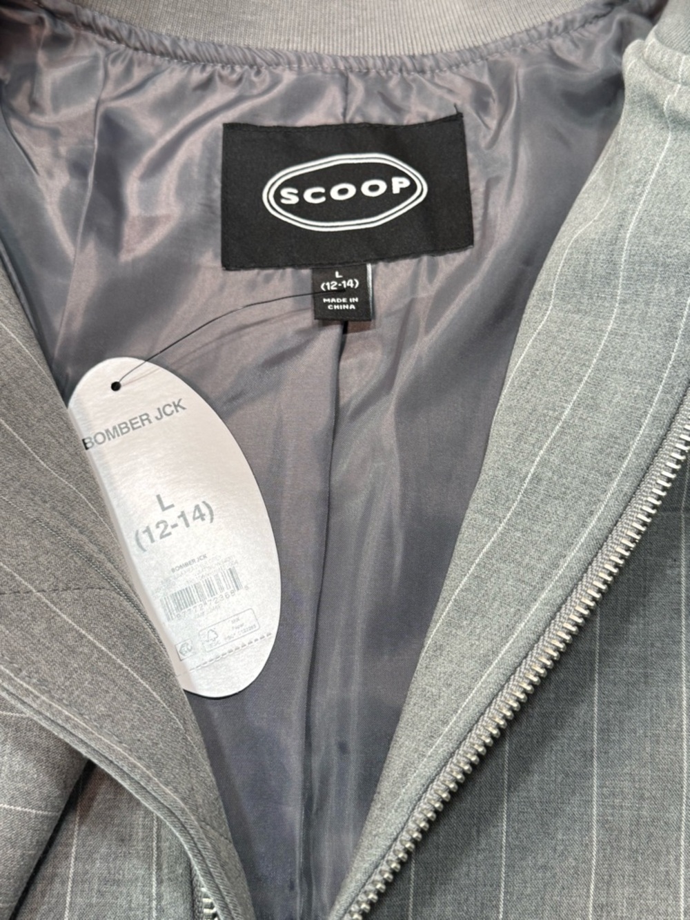 Scoop New with Tags Gray Pinstripe Pleated Skirt Size 8 & Jacket Size 12 Set - Picture 4 of 12